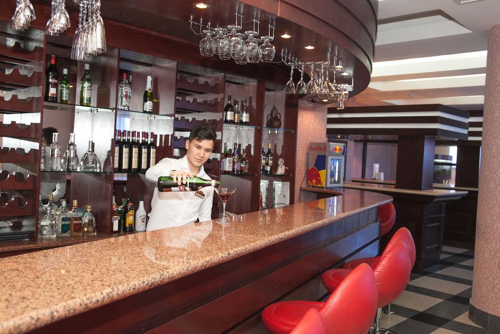 Kazakhstan Hotel Atyrau Ngoại thất bức ảnh