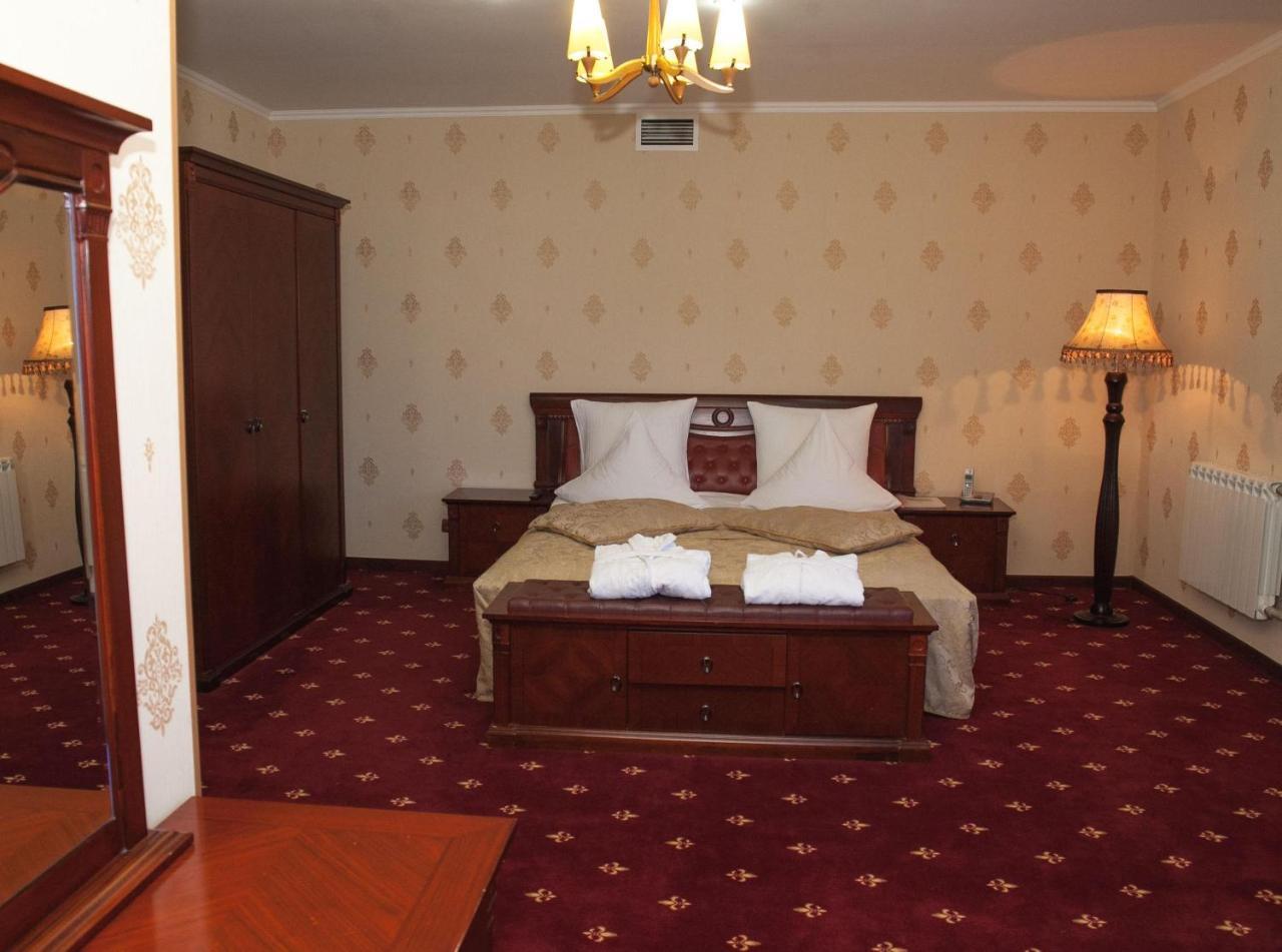 Kazakhstan Hotel Atyrau Ngoại thất bức ảnh