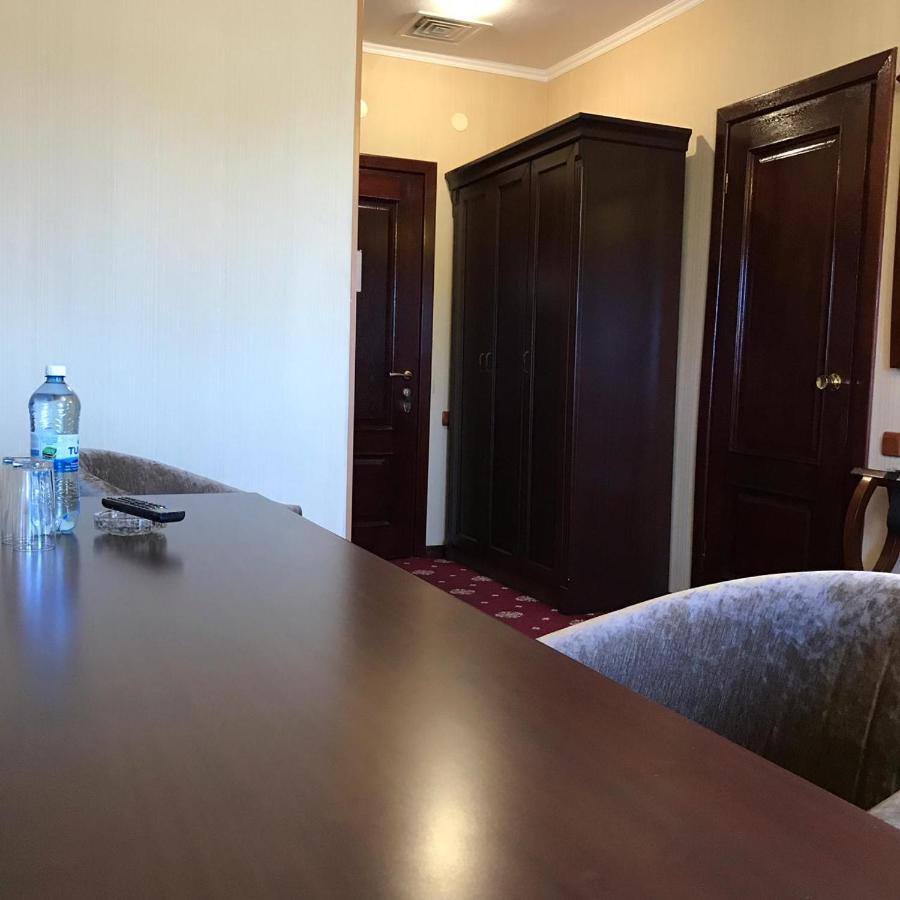 Kazakhstan Hotel Atyrau Ngoại thất bức ảnh